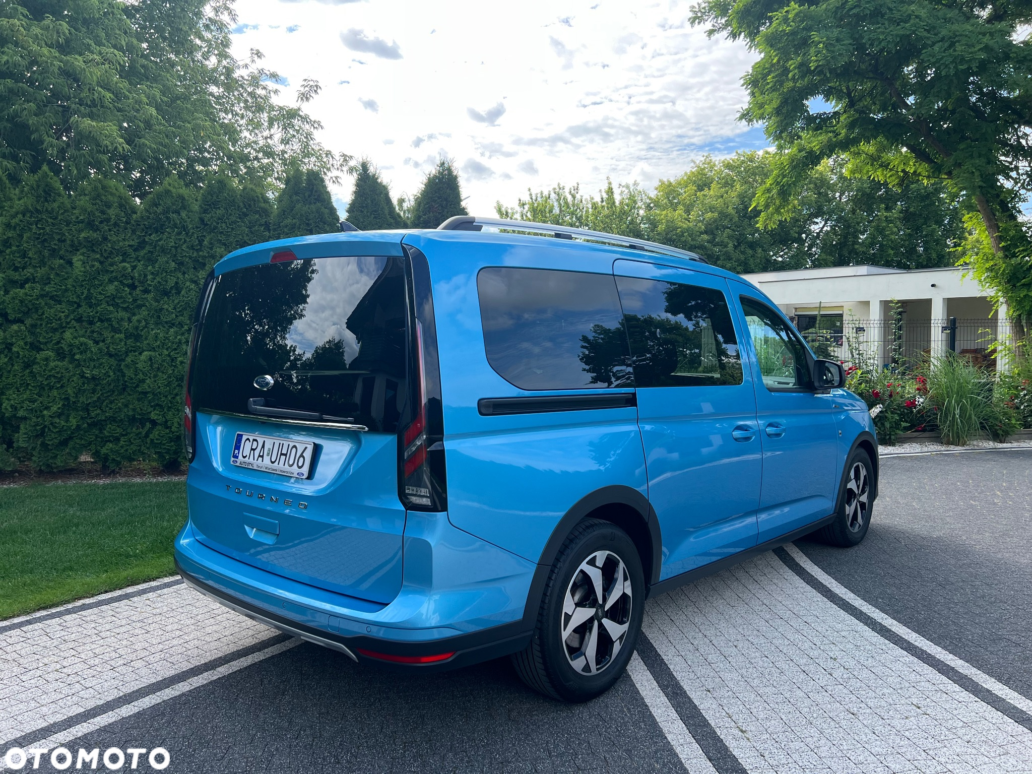 Ford Tourneo Connect Grand - 4