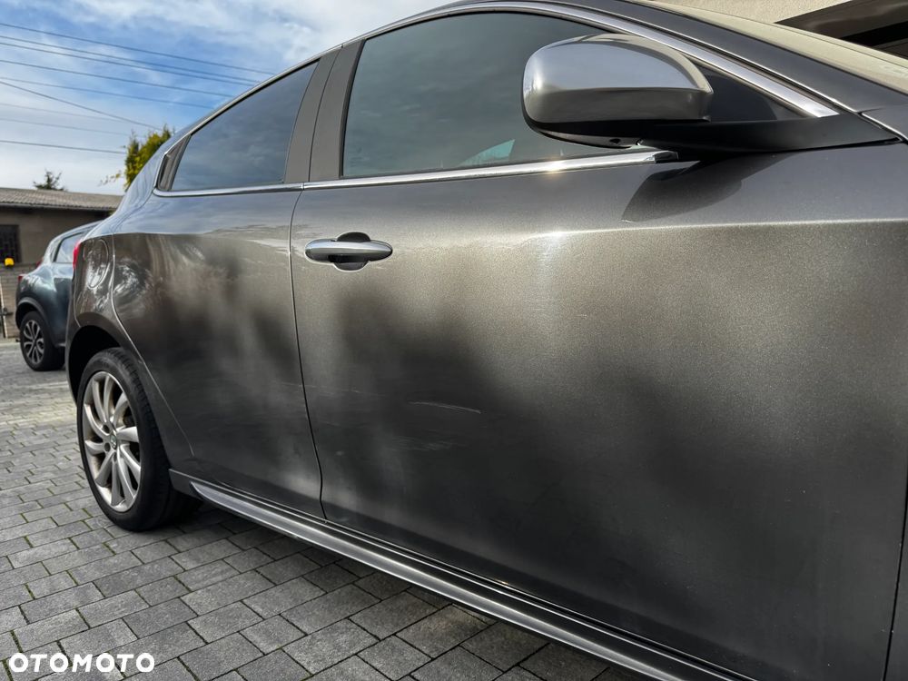 Alfa Romeo Giulietta 2013 photo 5