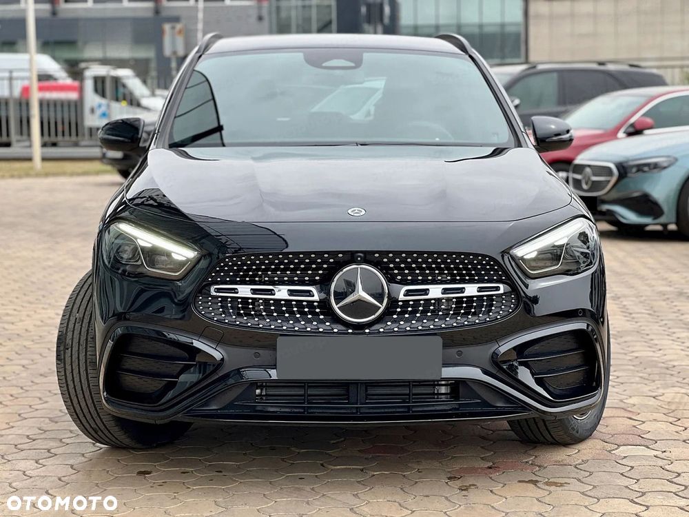 Mercedes-Benz GLA 200 4-Matic AMG Line - 3