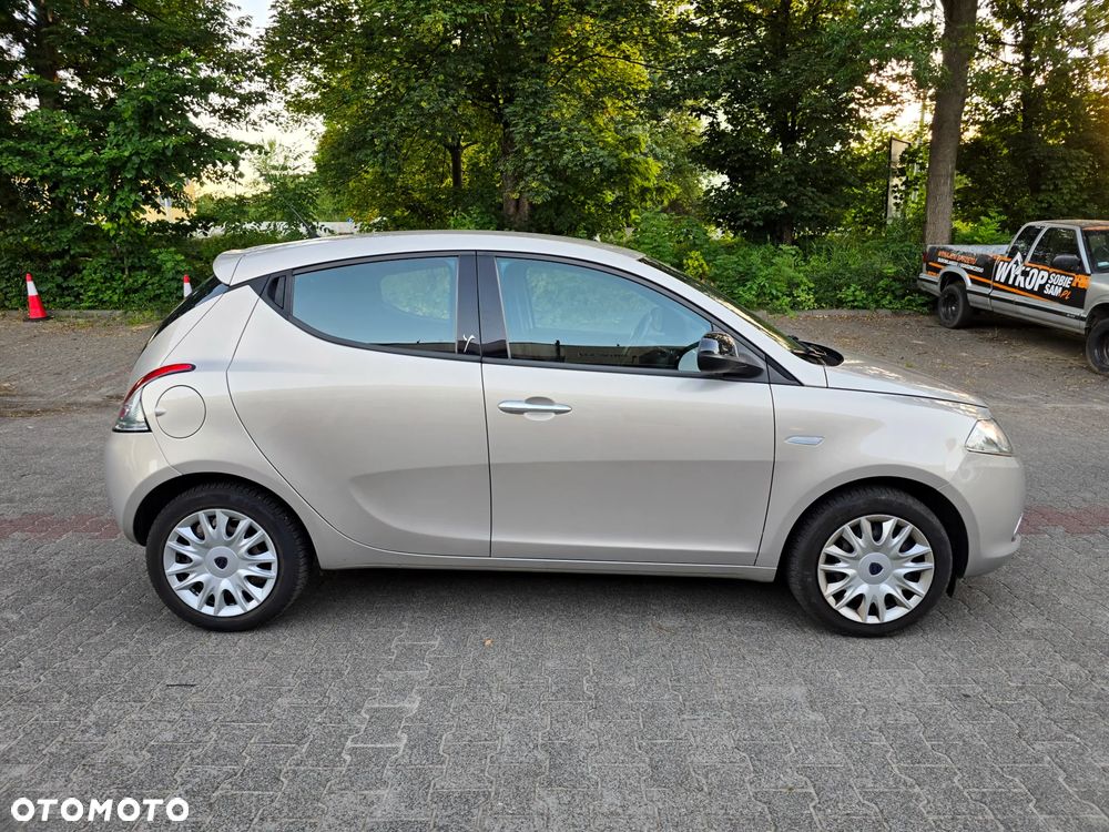 Lancia Ypsilon 1.2 8V Platinum S&S EU6 - 6