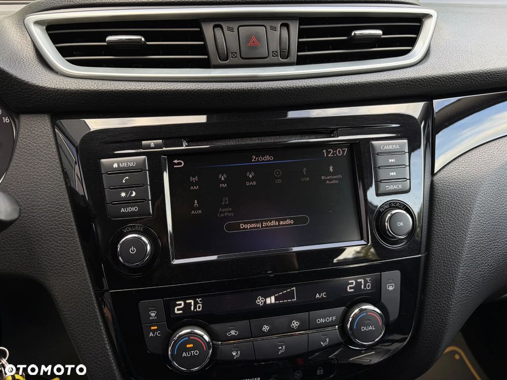 Nissan Qashqai - 25
