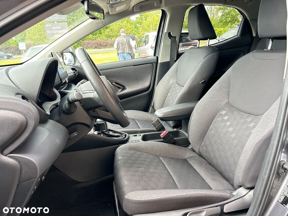 Toyota Yaris Hybrid 1.5 Style - 9