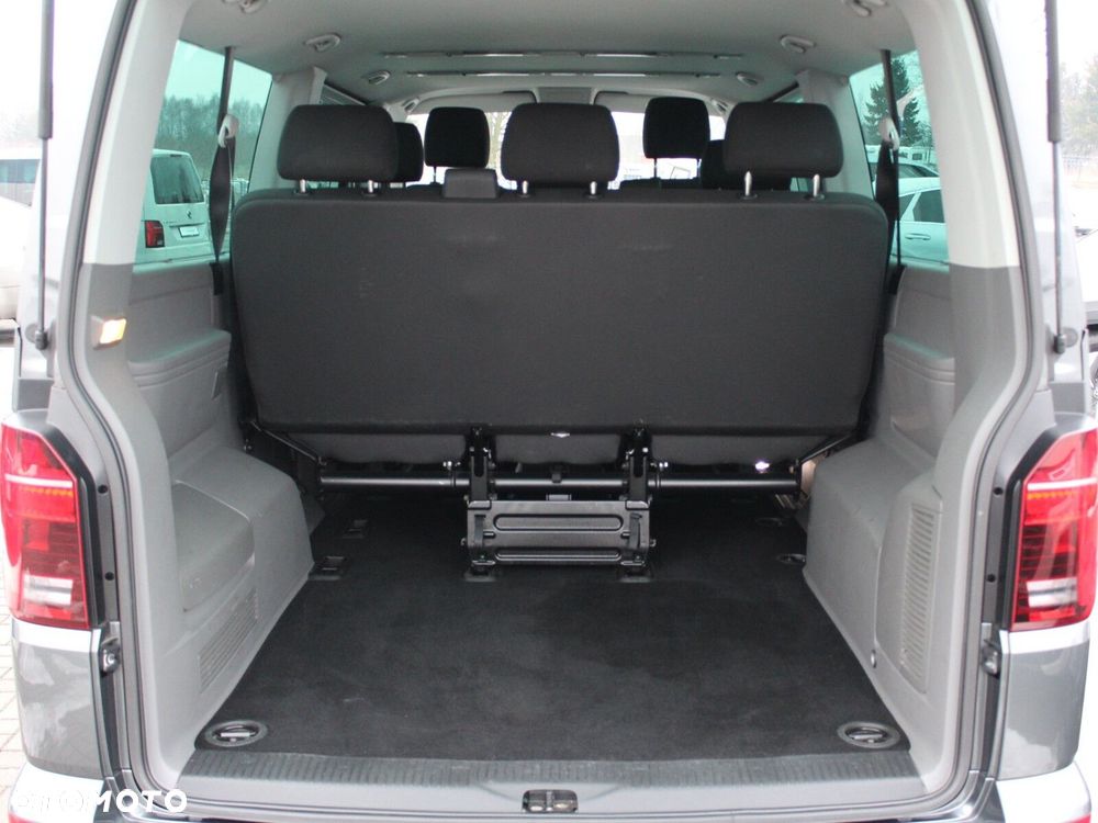 Volkswagen Caravelle - 14