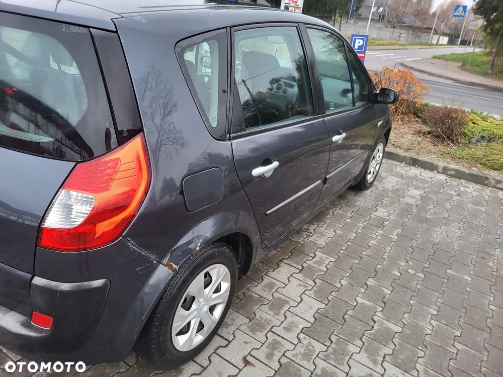 Renault Scenic - 2