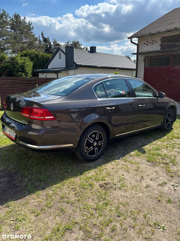 Volkswagen Passat 2.0 TDI Comfortline DSG - 3