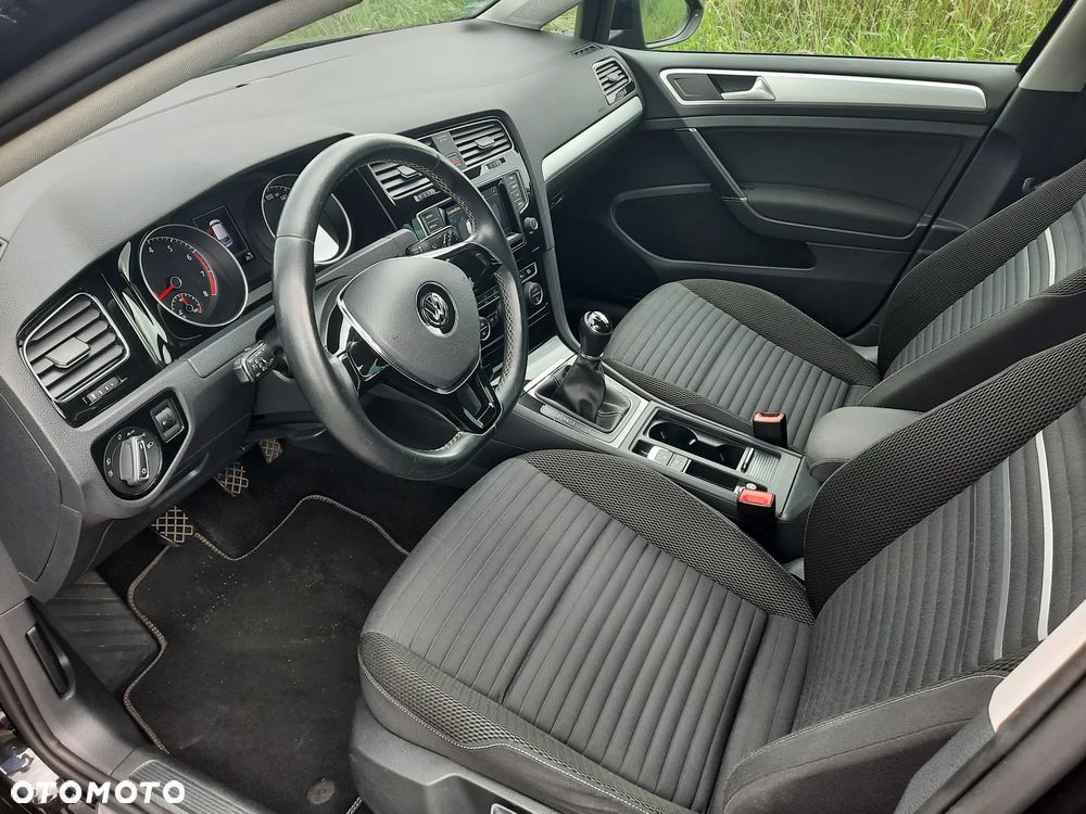 Volkswagen Golf 1.2 TSI BlueMotion Technology Cup - 20