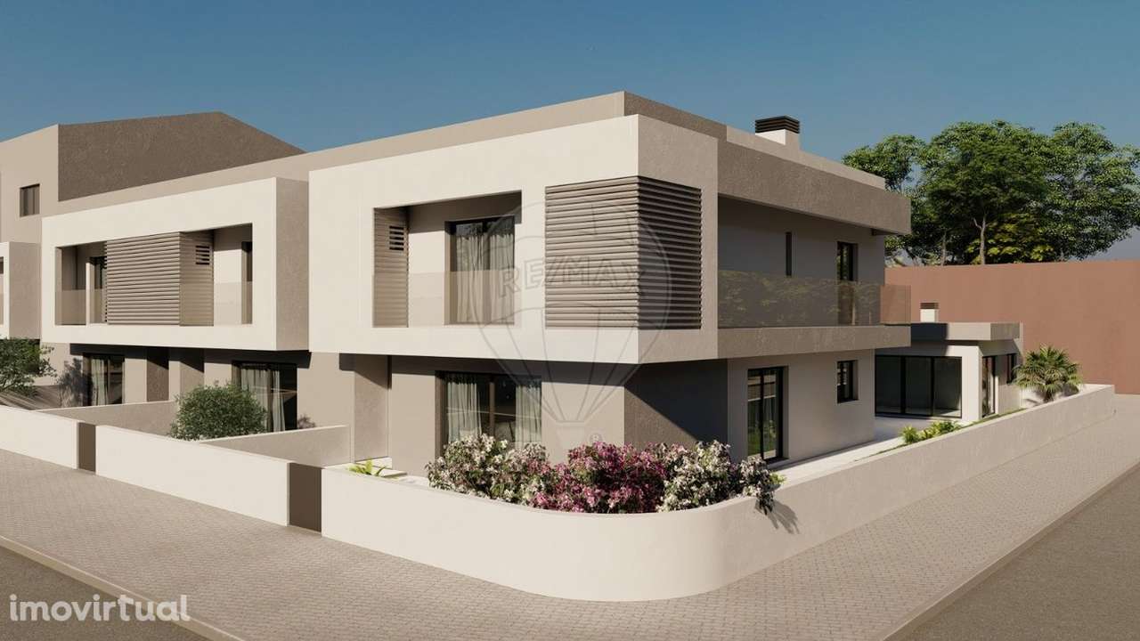 Moradia T4 para venda - Grande imagem: 2/46