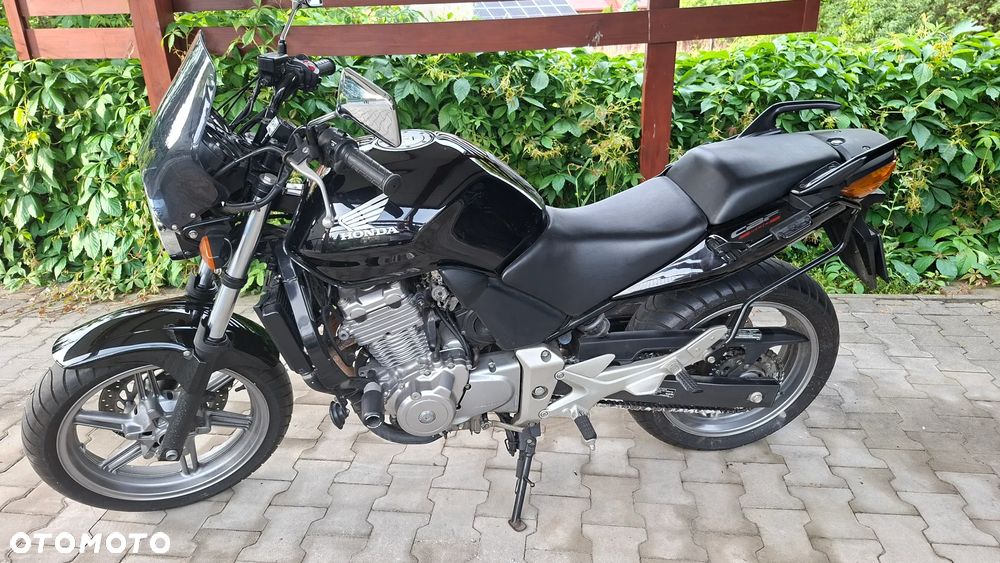 Honda CBF - 2
