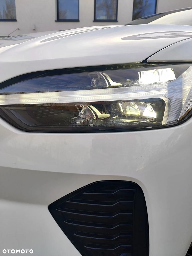 Volvo XC 60 T4 R-Design - 16