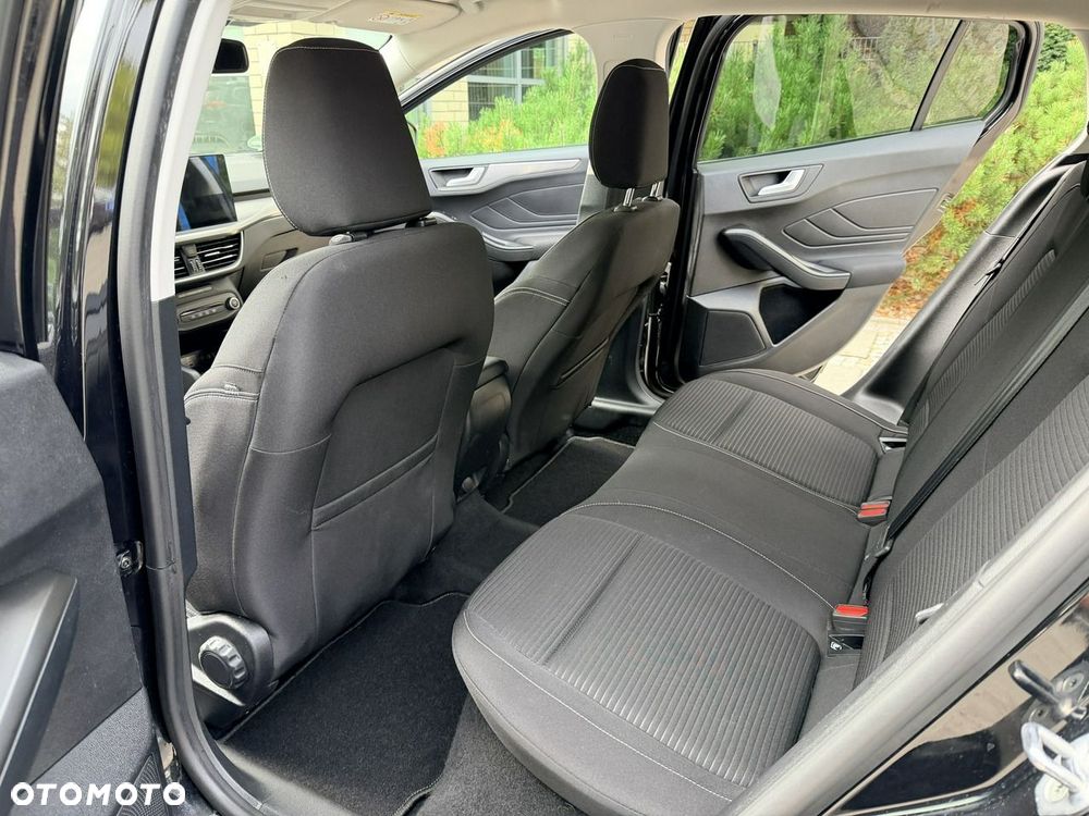 Ford Focus - 22