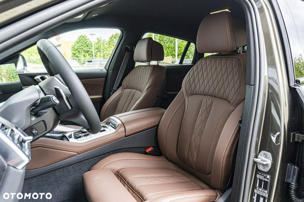 BMW X6 - 14
