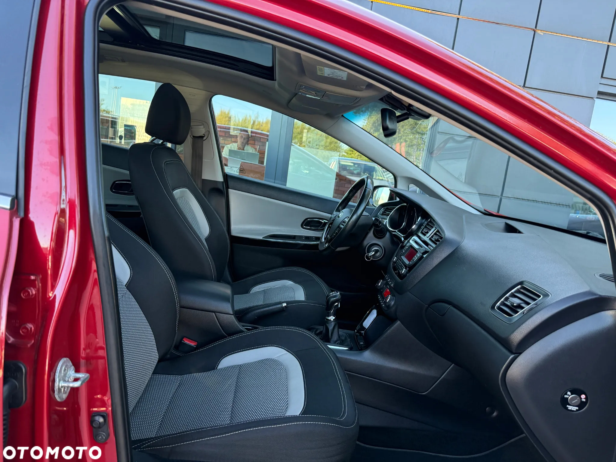 Kia Ceed 1.6 CRDi SCR L - 28