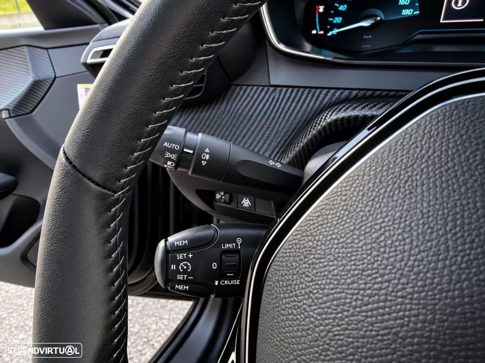 Peugeot e-208 50 kWh Active Pack — fotografia 46