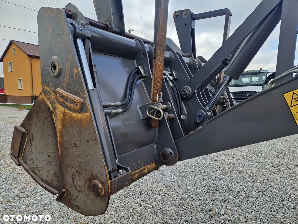 Volvo BL71B - 15