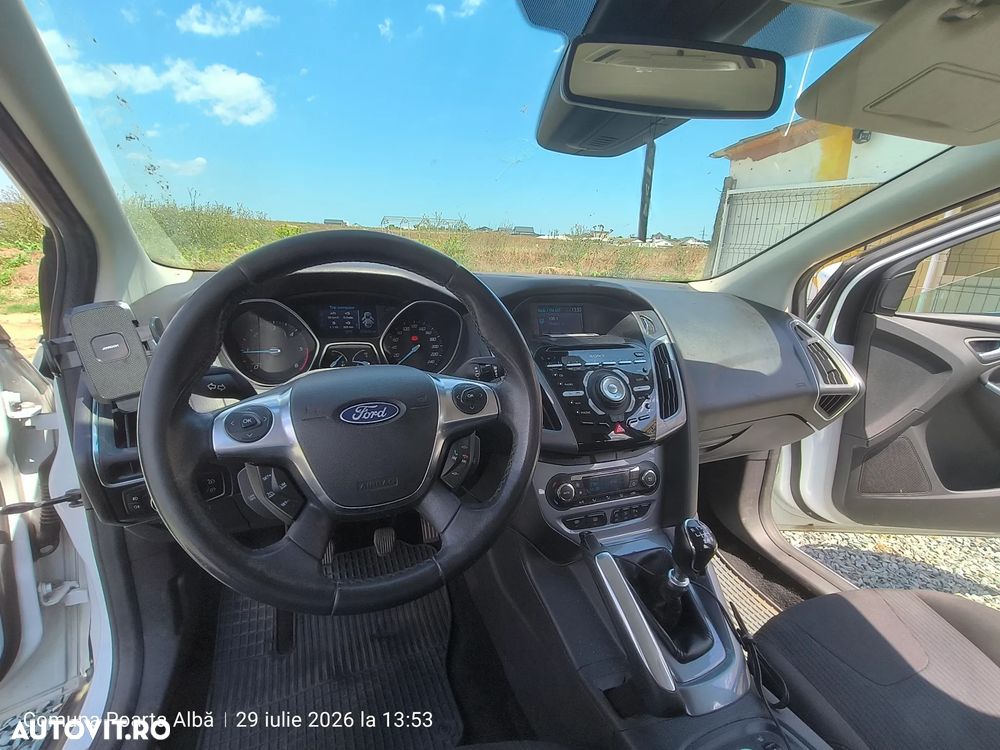 Ford Focus 1.6 TDCI DPF Titanium - 12