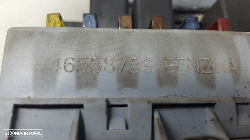 CAIXA DE RELÉS/ FUSÍVEIS ALFA ROMEO 147 (190) 1.6 T.SPARK ECO DISTINCTIVE - 5