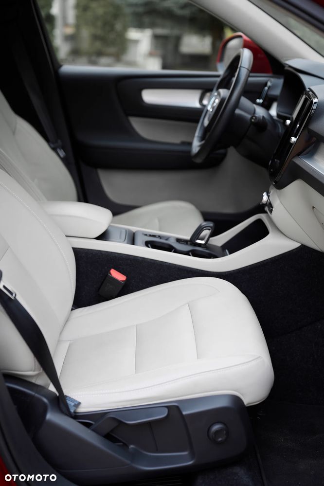 Volvo XC 40 T5 AWD Momentum - 21