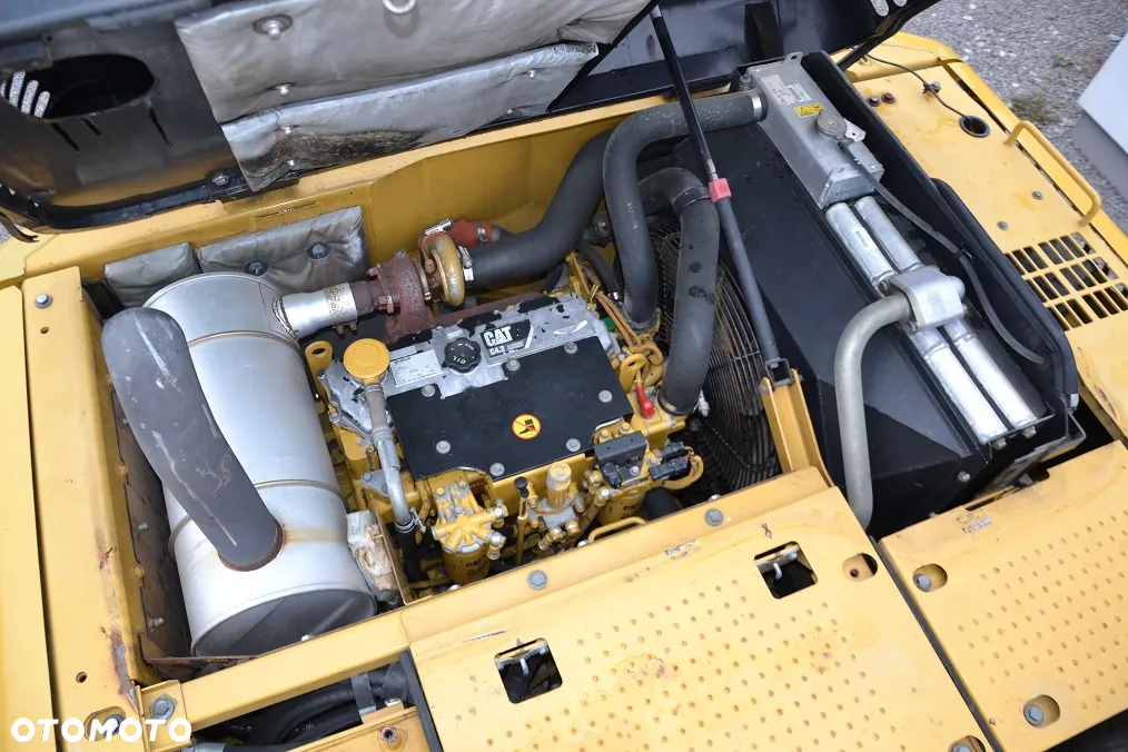 Caterpillar 319 DL - 19