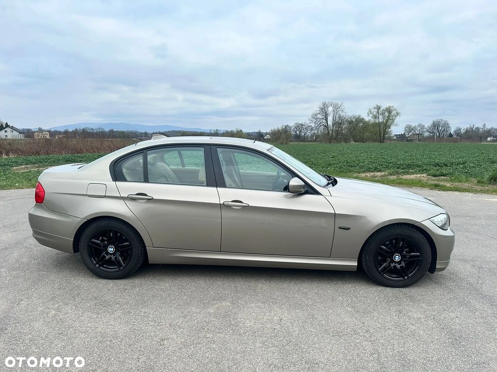 BMW Seria 3 320i - 20