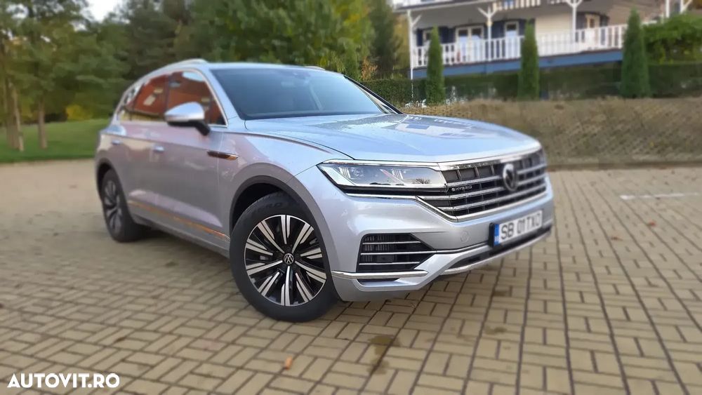 Volkswagen Touareg - 2