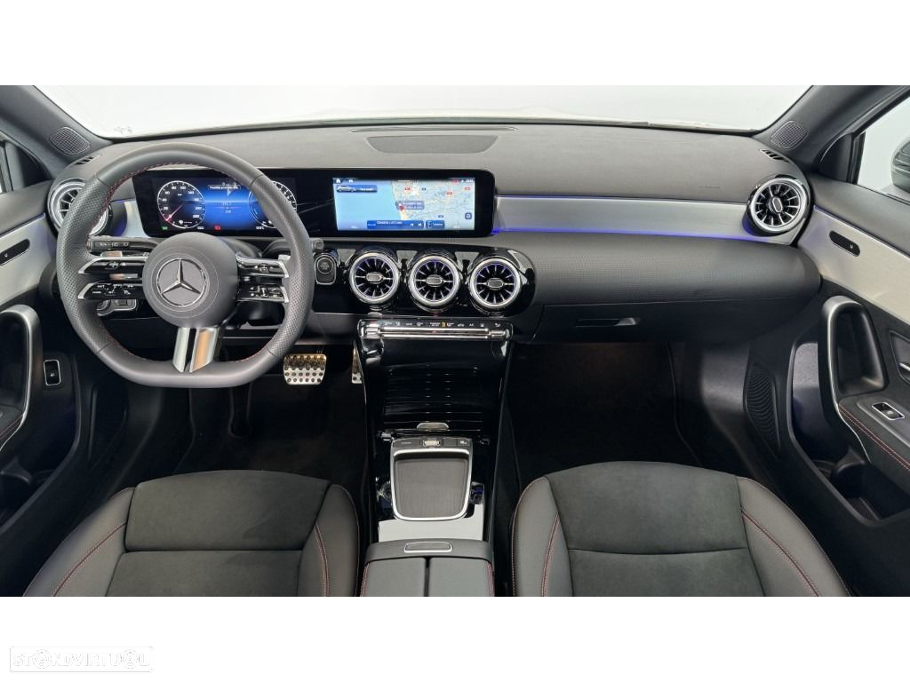 Mercedes-Benz A 250 e AMG Line - 10