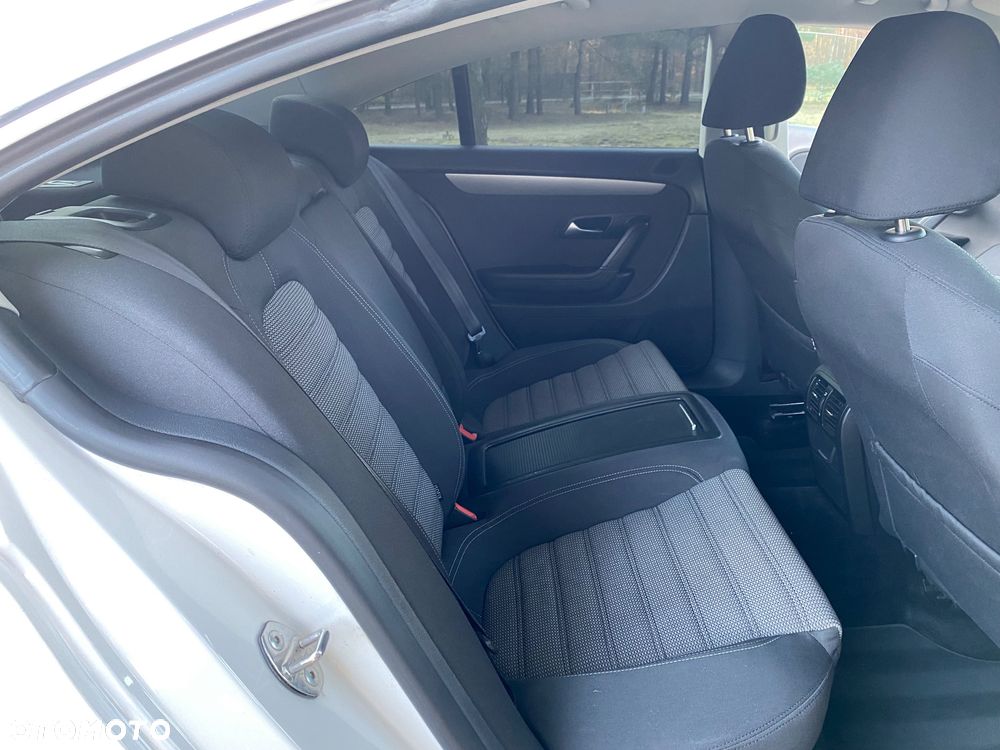 Volkswagen Passat CC - 13