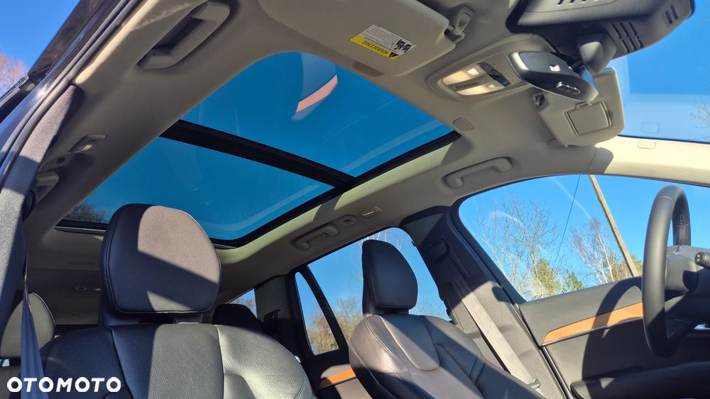 Volvo XC 90 - 16