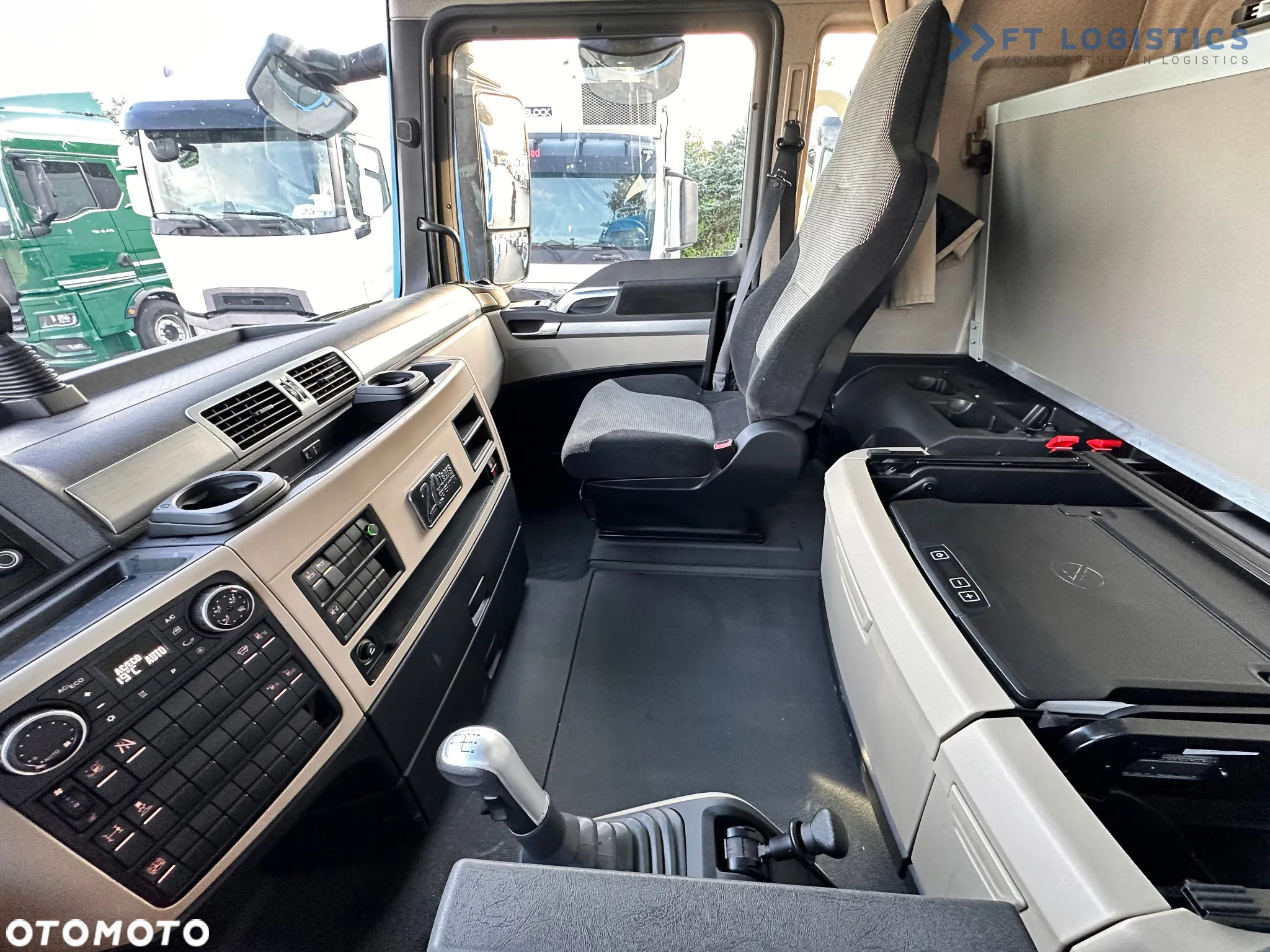 MAN TGX 18.500 / KABINA XXL / SKRZYNIA - KONTENER / WINDA / MANUAL KABINA SYPIALNA / UNIKAT! - 18