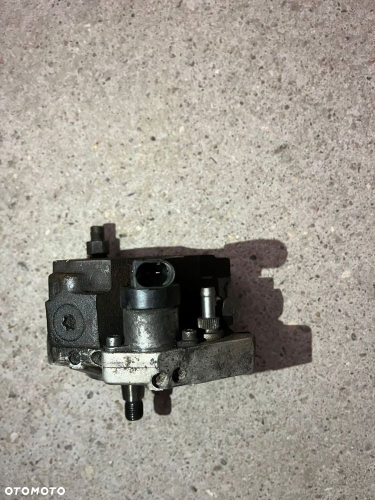 BMW E90 330D E60 330D X3 3.0D POMPA WTRYSKOWA - 11