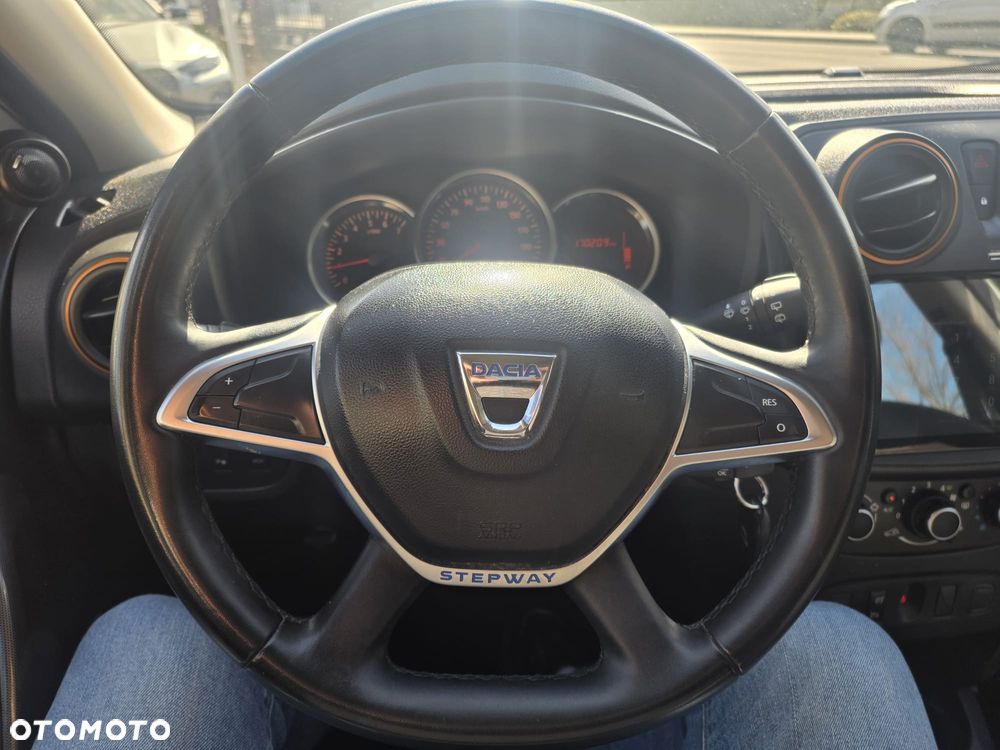 Dacia Logan TCe 90 (S&S) Comfort - 16