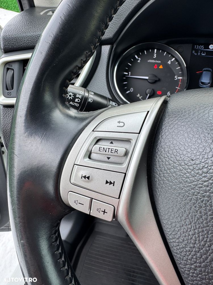 Nissan Qashqai 1.6 DCI Start/Stop Tekna - 18