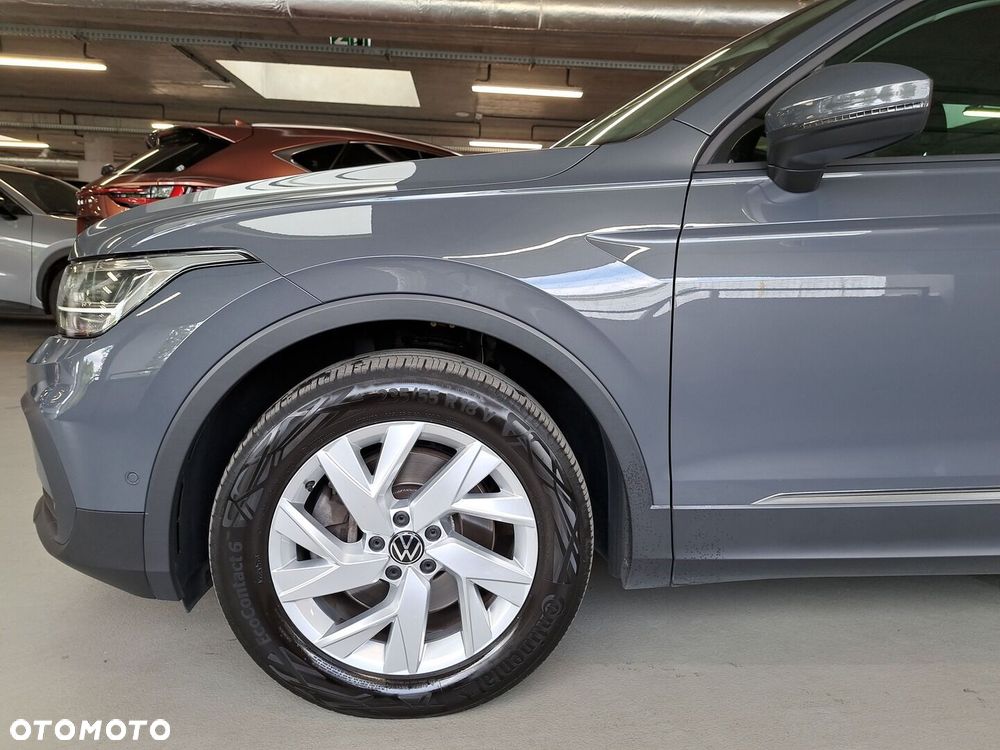 Volkswagen Tiguan - 36