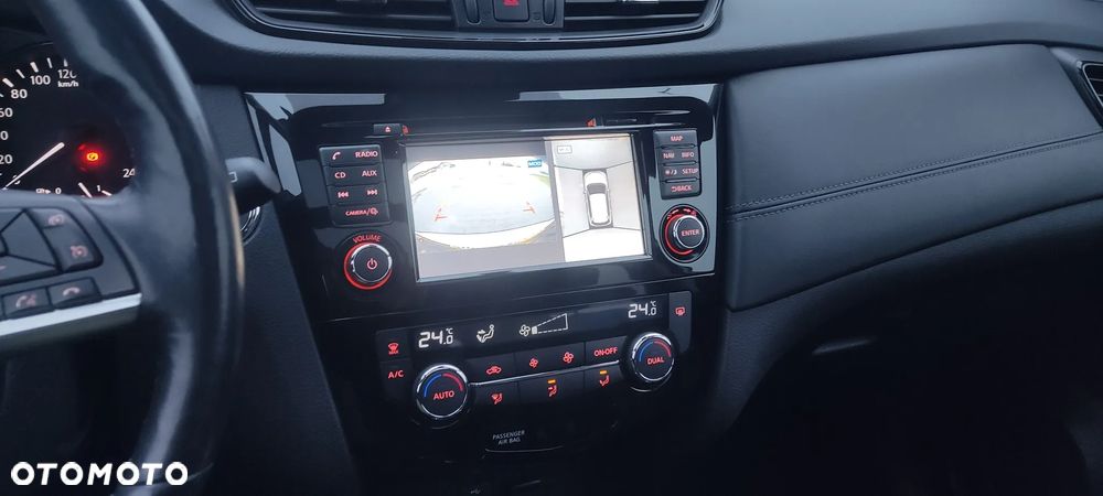 Nissan X-Trail 1.6 DIG-T Tekna - 24