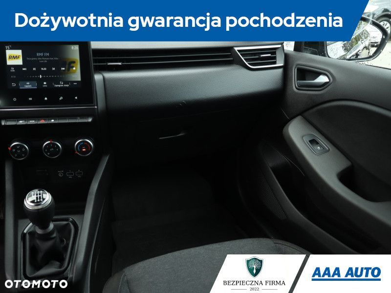 Renault Clio - 10