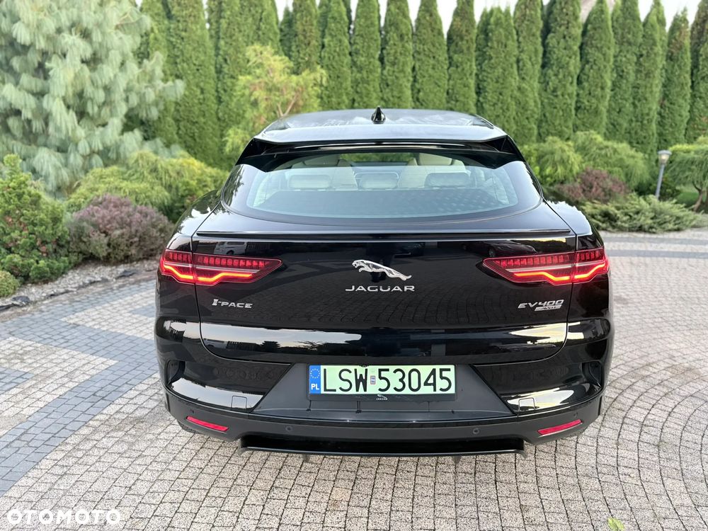 Jaguar I-Pace - 7
