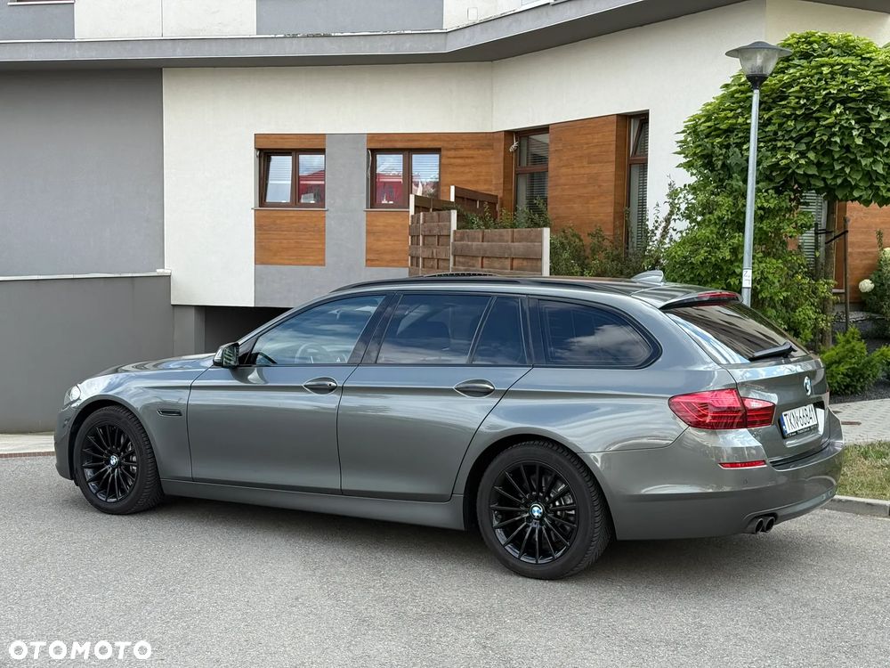 BMW Seria 5 525d Luxury Line - 10
