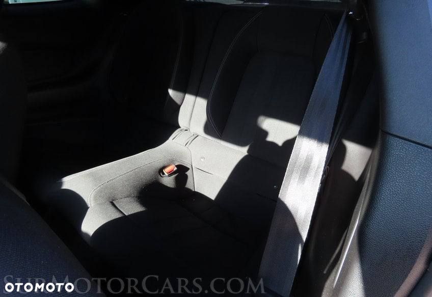 Ford Mustang 2.3 EcoBoost - 33