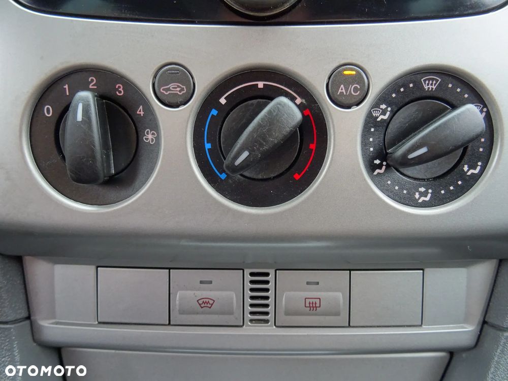 Ford Focus 1.8 White Magic - 21