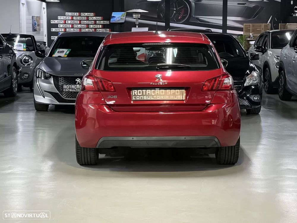 Peugeot 308 1.2 PureTech Active J17 - 20