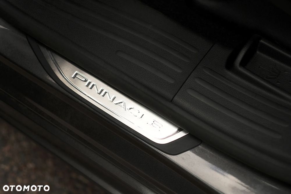 Chrysler Pacifica - 16