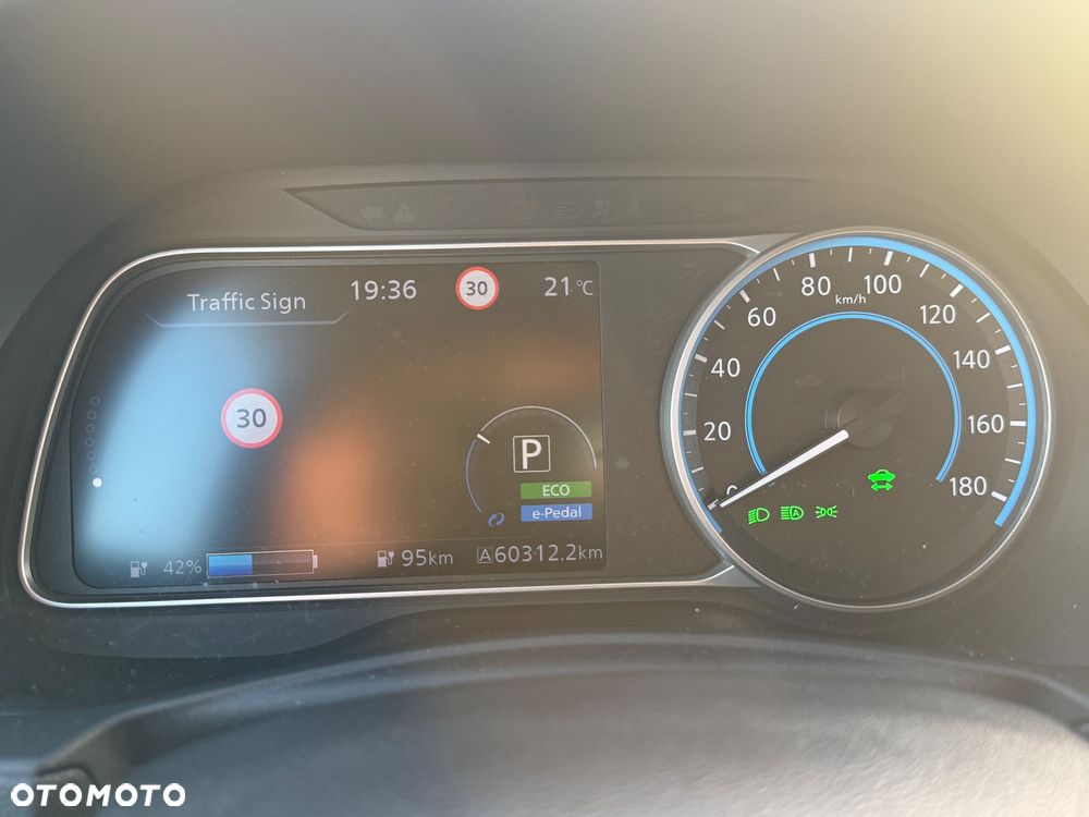 Nissan Leaf - 28