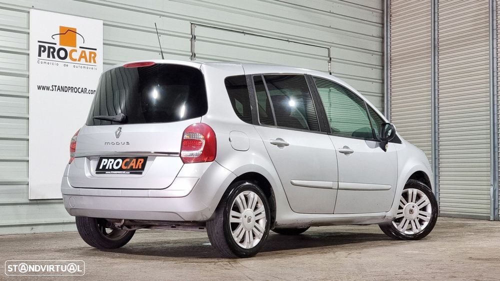 Renault Modus 1.5 dCi Dynamique S - 2