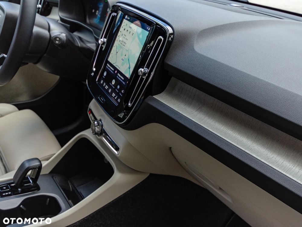 Volvo XC 40 B3 Core - 32