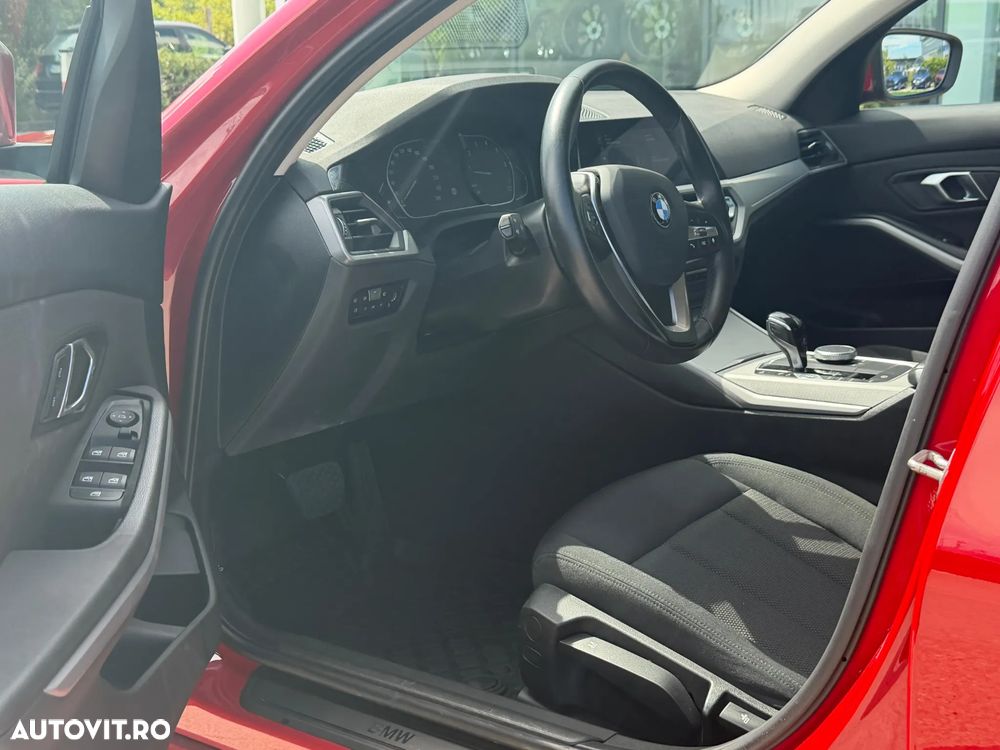 BMW 3 Series 2021 — imagine 10
