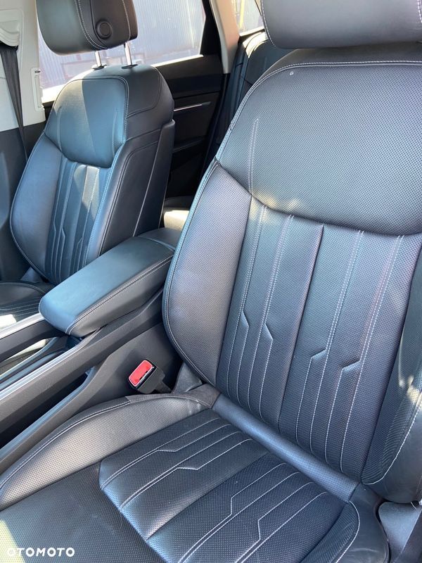 Audi e-tron 55 Quattro Advanced - 11