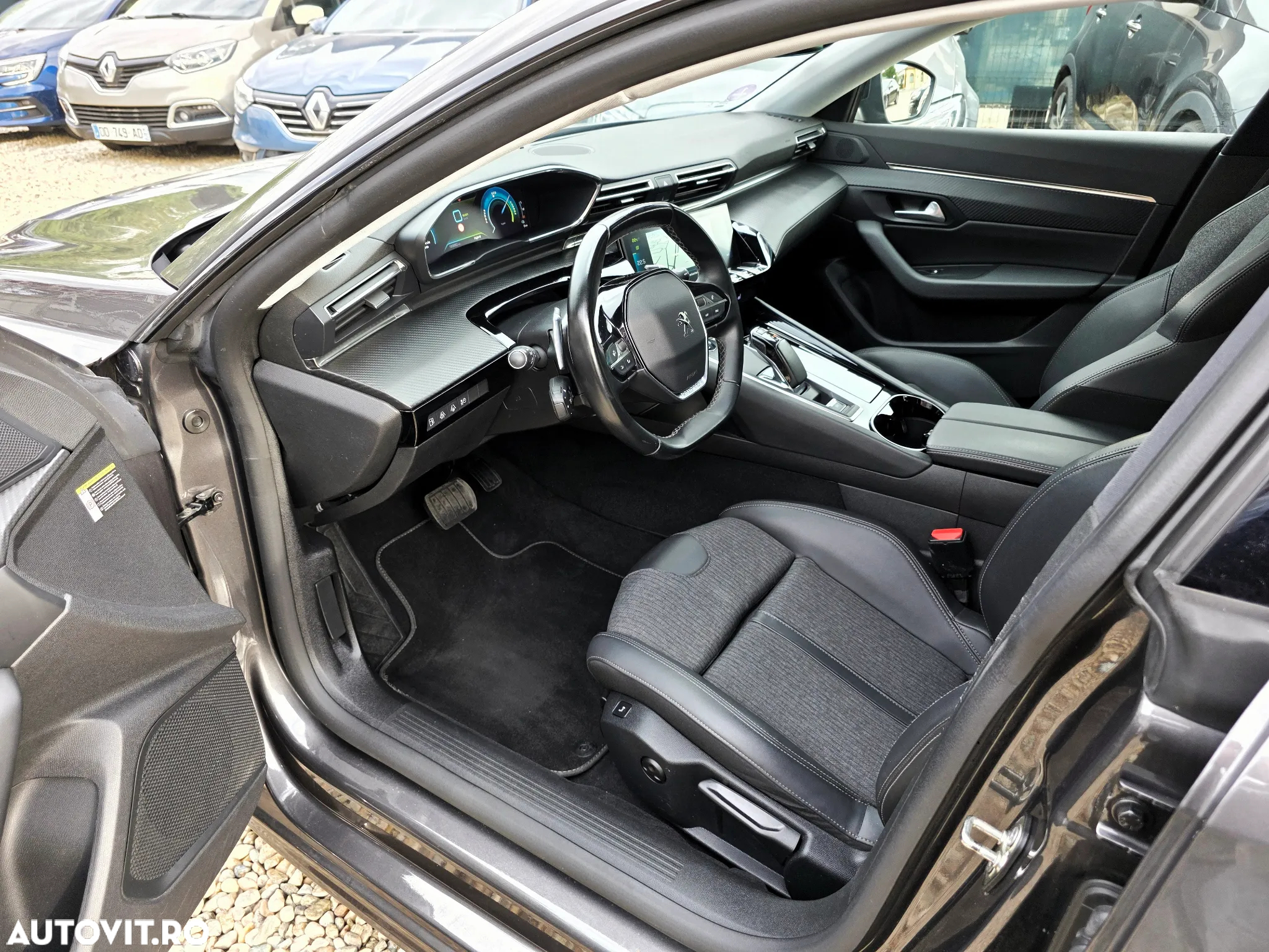 Peugeot 508 PHEV 225ch EAT8 Allure Pack - 26