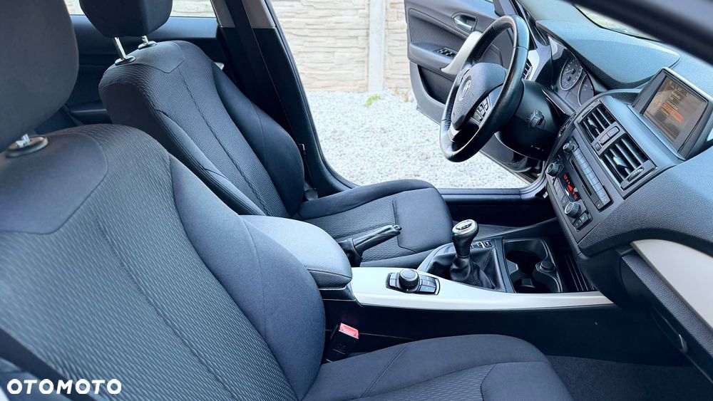 BMW Seria 1 - 17