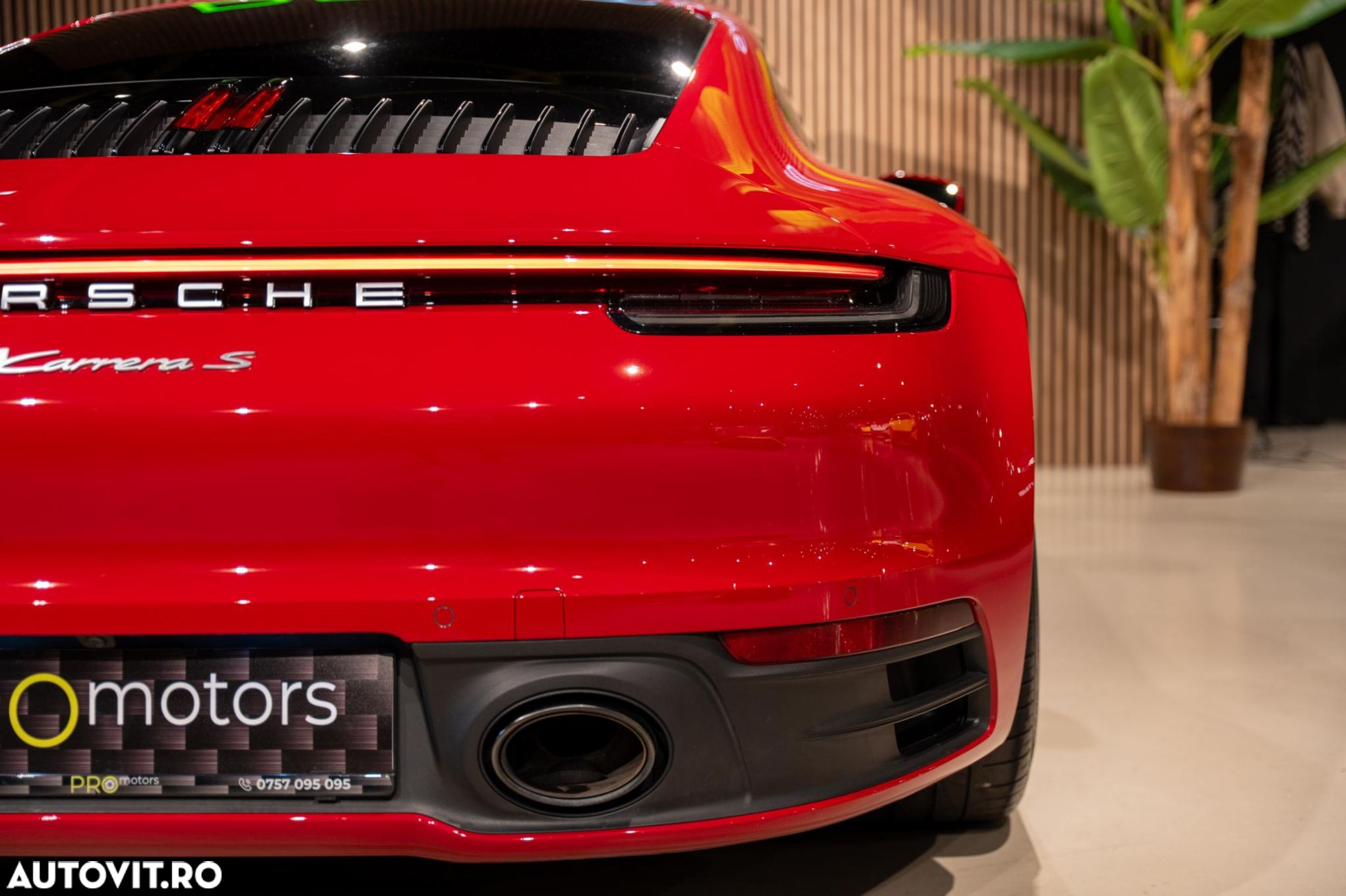 Porsche 911 Carrera S - 22