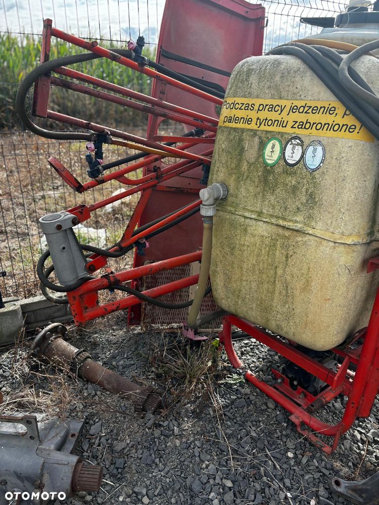 Opryskiwacz 10m szer. 400l - 2