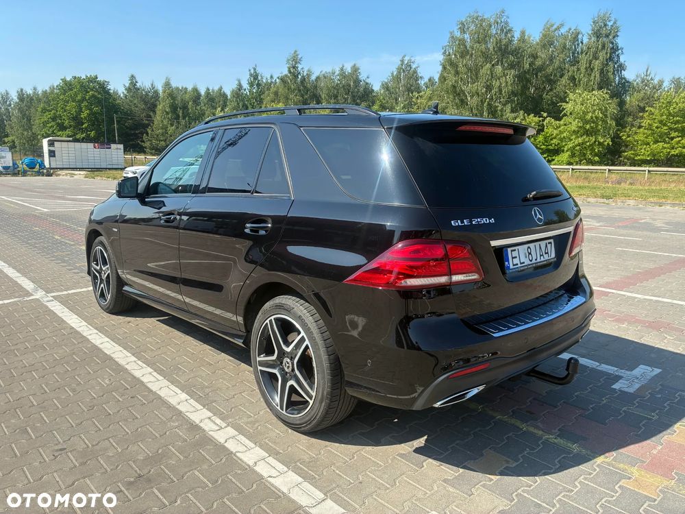 Mercedes-Benz GLE 250 d 4-Matic - 8